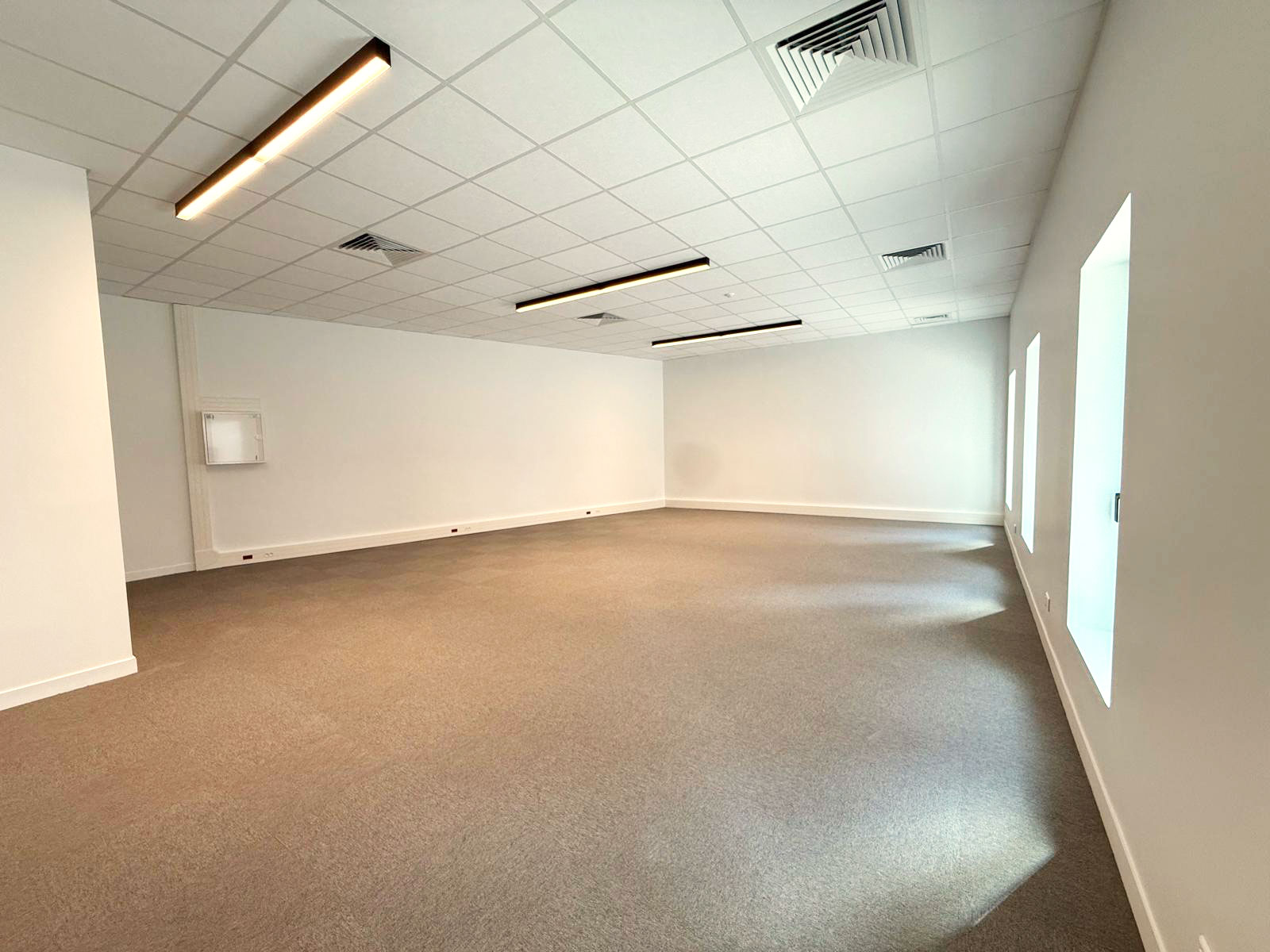 Maison du Bois et des Biosourcés - Plateaux de Bureaux à louer à Tours - IND-B